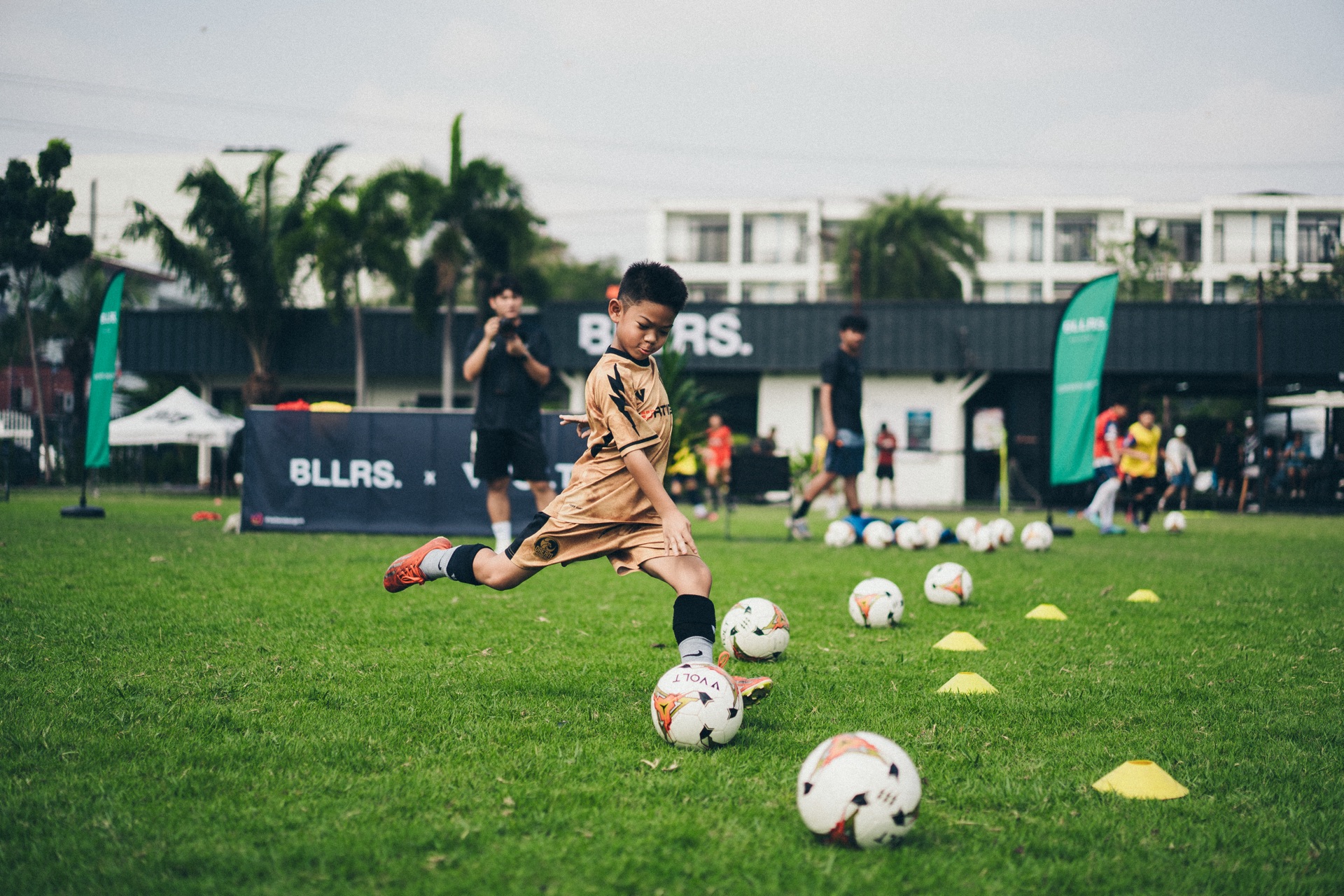 Skill work · 1v1 isolated drill